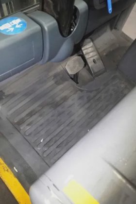 永恒力三轮前叉车