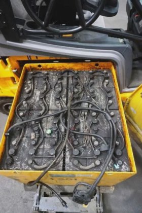 永恒力四轮前叉车