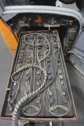 STILL 三轮前装载机