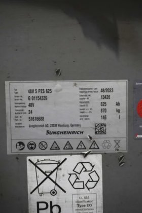 永恒力四轮前叉车