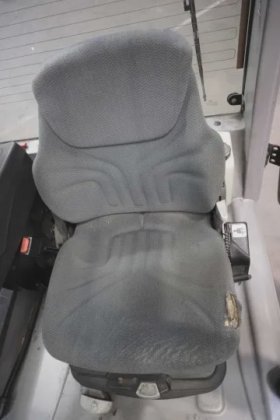 永恒力四轮前叉车