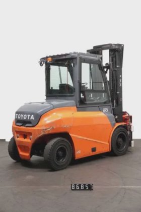 丰田四轮前装载机