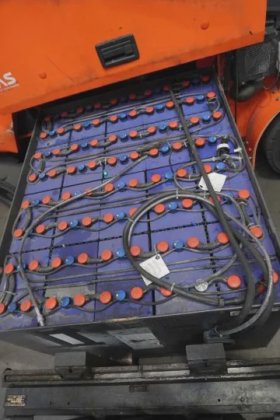 丰田四轮前装载机