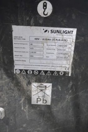 永恒力三轮前叉车