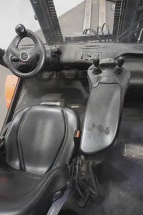 林德四轮前叉车