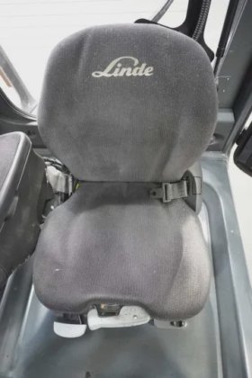 Linde 4-Radfrontstapler