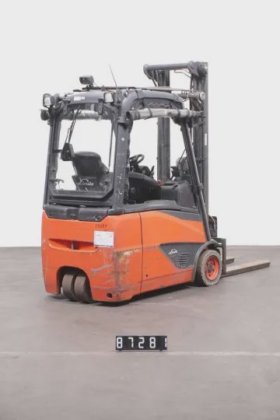 林德四轮前叉车