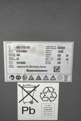 永恒力三轮前叉车