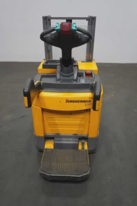 永恒力高举升卡车驾驶室