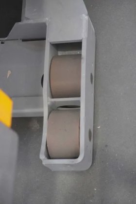 永恒力高举式拣选机