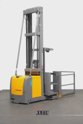 永恒力高举式拣选机