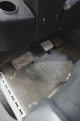 林德三轮前叉车