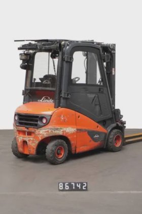 林德四轮前叉车