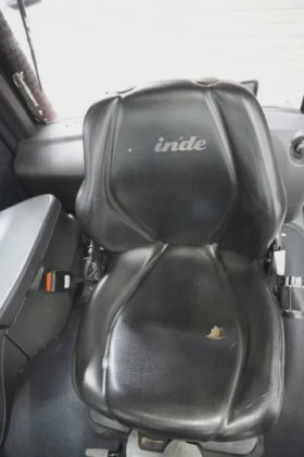 林德四轮前叉车