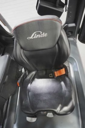 林德四轮前叉车