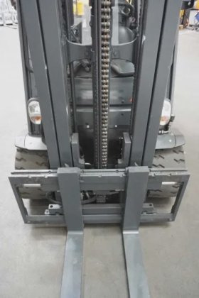 林德四轮前叉车