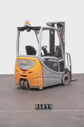 STILL 三轮前装载机