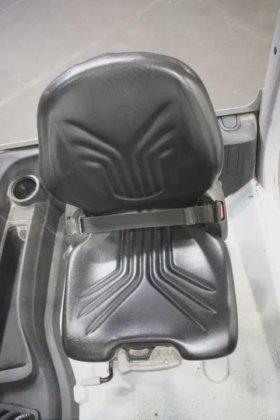 STILL 三轮前装载机