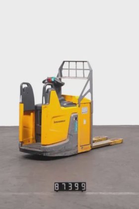 永恒力低叉车驾驶室