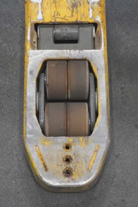 永恒力低叉车驾驶室