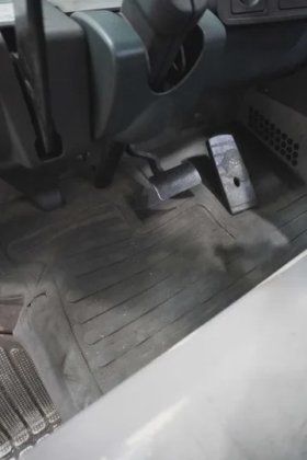 永恒力四轮前叉车