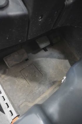 林德三轮前叉车