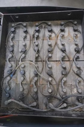 丰田四轮前装载机