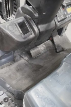 丰田四轮前装载机