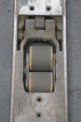 丰田低位拣选机