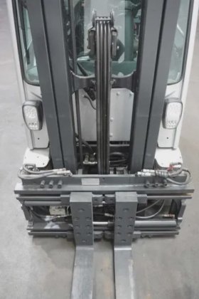 STILL 四轮前装载机