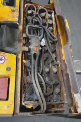 永恒力低升降卡车耕耘机