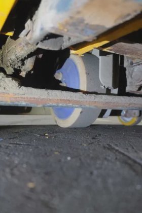 永恒力低升降卡车耕耘机