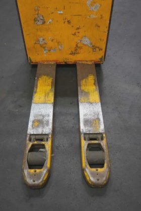 永恒力低升降卡车耕耘机