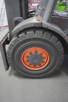 林德四轮前叉车