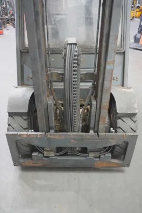 林德四轮前叉车