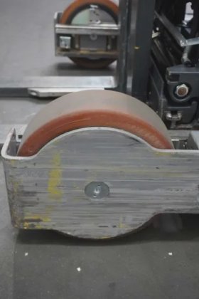 永恒力前移式叉车