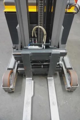 永恒力前移式叉车