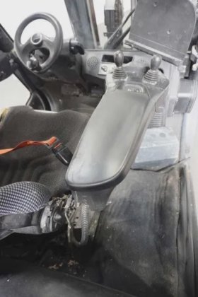 林德四轮前叉车