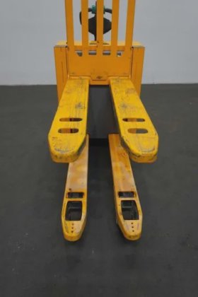 永恒力低升降卡车耕耘机