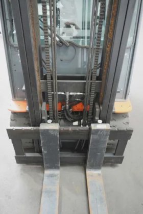 丰田四轮前装载机