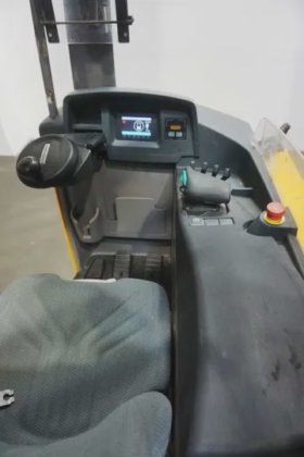 永恒力前移式叉车