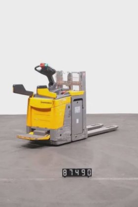 永恒力高举升卡车驾驶室