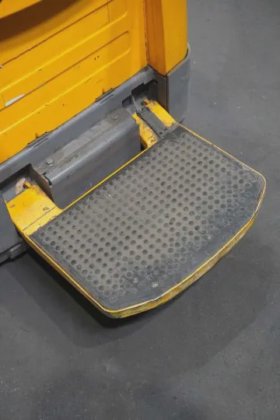 永恒力高举升卡车驾驶室