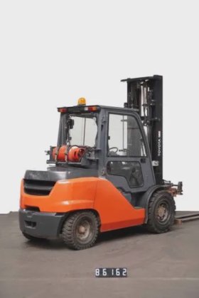 丰田四轮前装载机