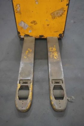 永恒力低升降卡车耕耘机