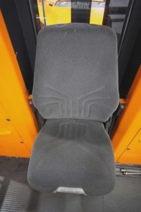 STILL 高架窄巷道堆垛机