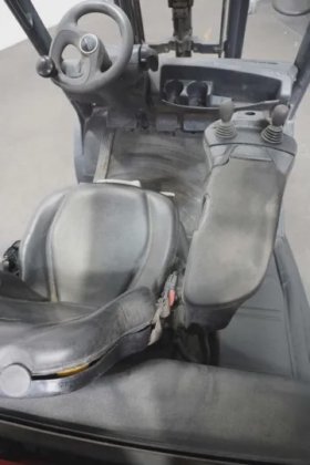 林德四轮前叉车