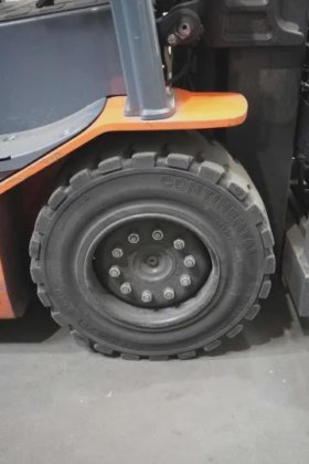 丰田四轮前装载机