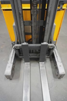 永恒力前移式叉车