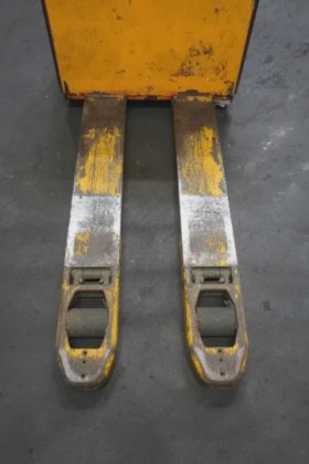 永恒力低升降卡车耕耘机